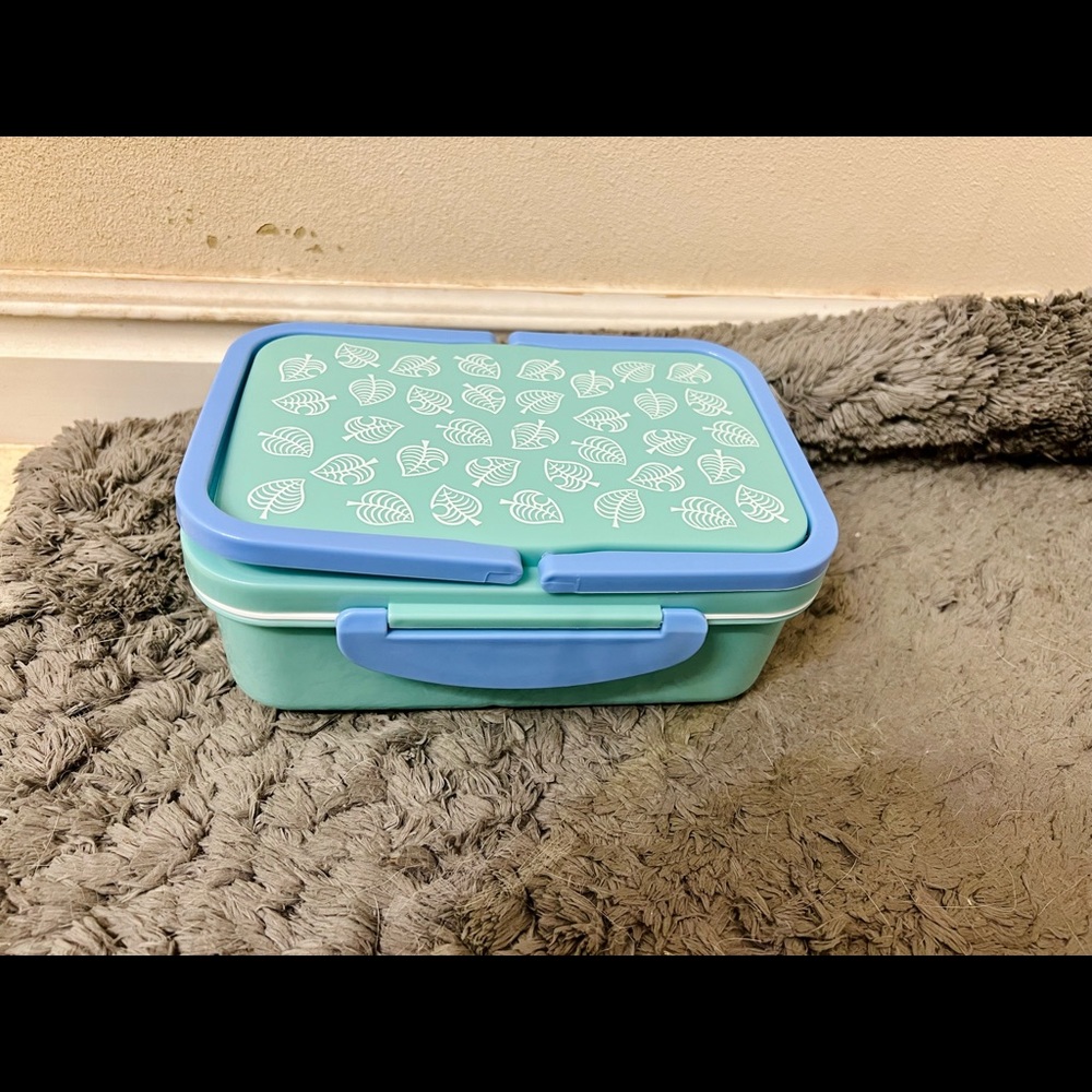 Animal crossing lunch box
